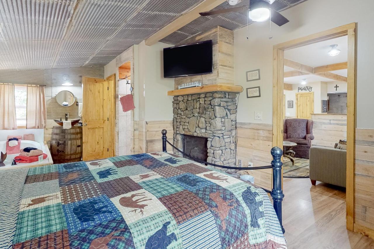 Bear Caves At Black Bear Cottages Sevierville Dış mekan fotoğraf